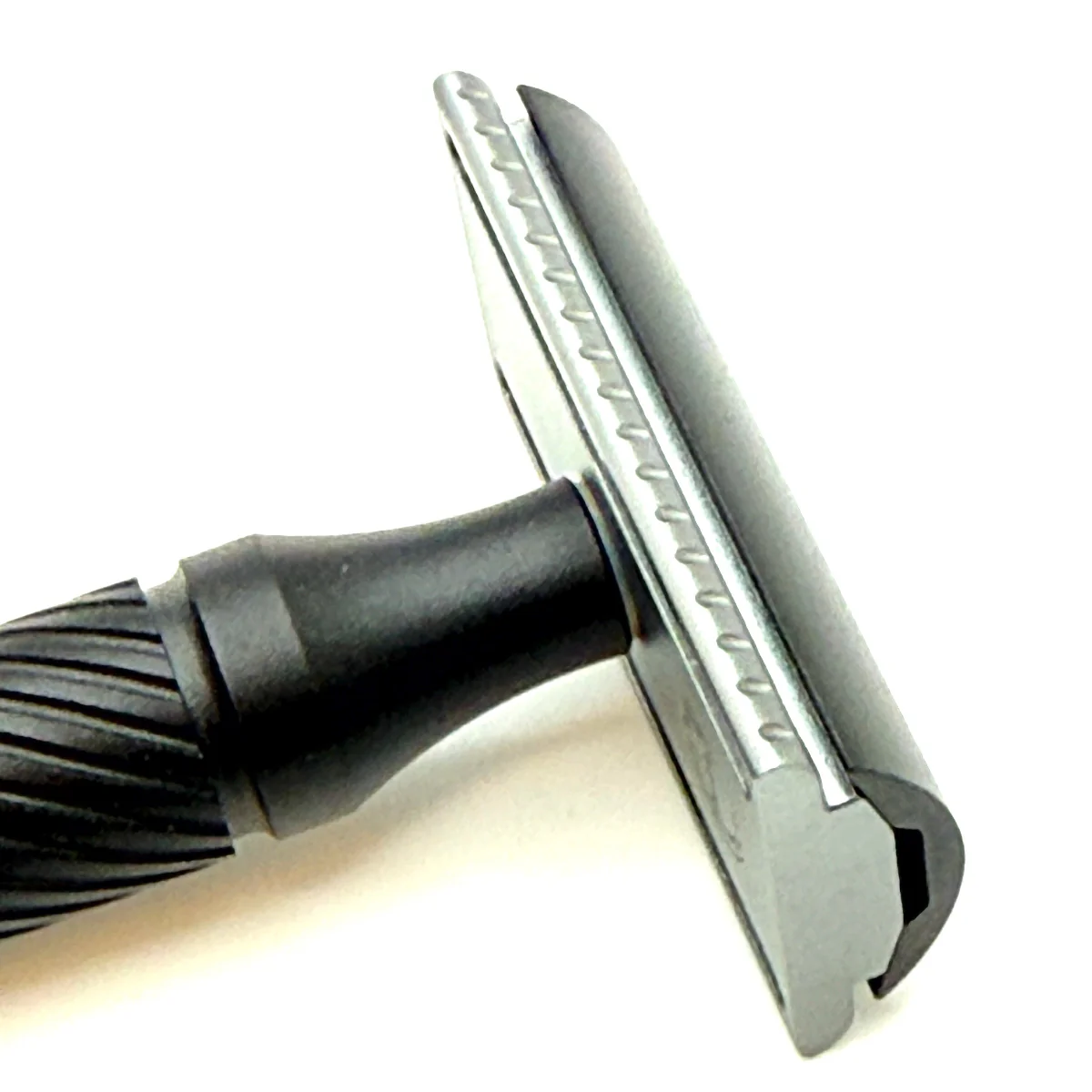Alpha Shaving Works Eclipse Double Edge Aluminum Safety Razor - Image 3