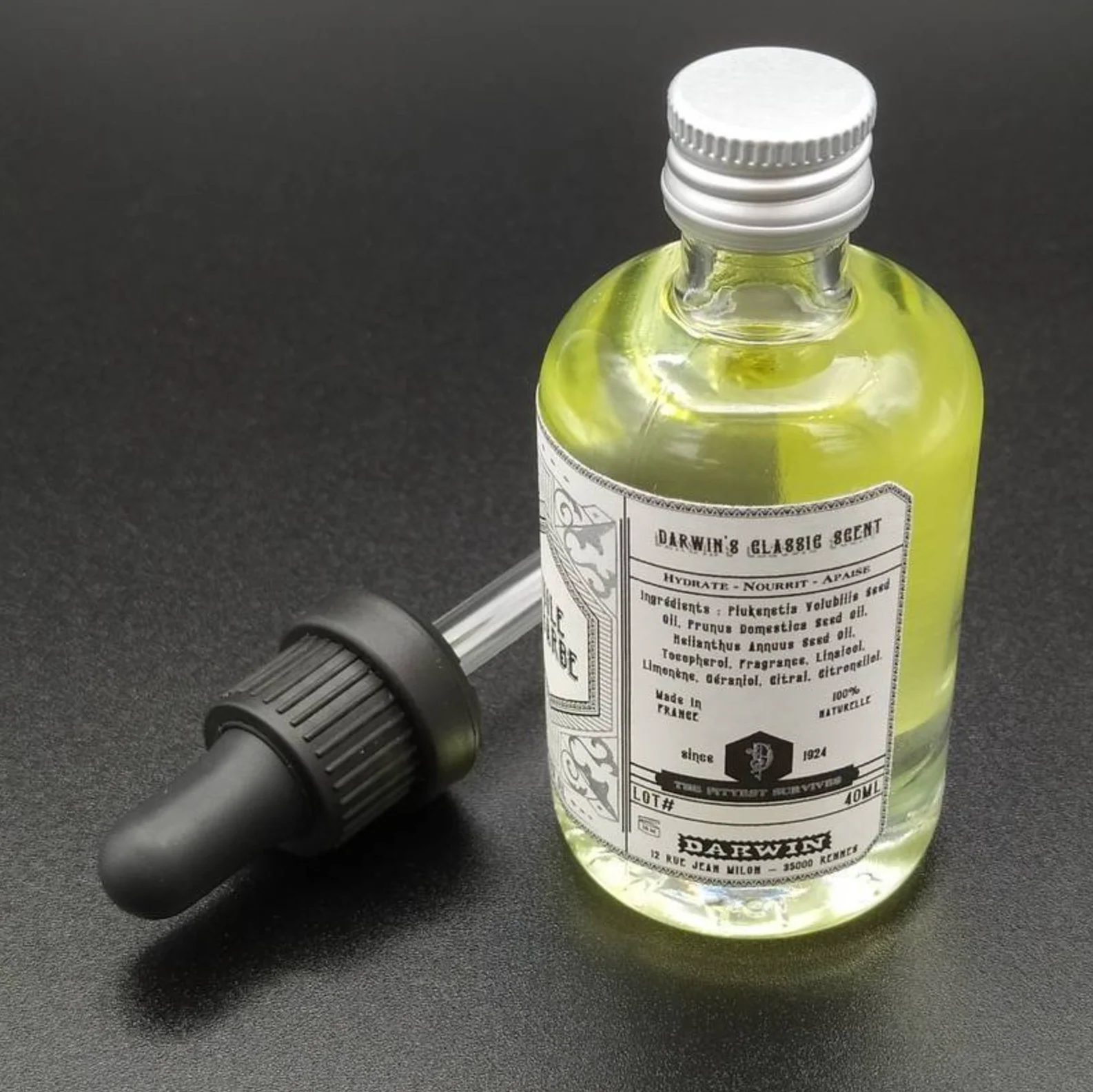 Darwin Shaving - Luxury Beard Oil – Classic Scent - 40ml Glass Bottle - Image 2