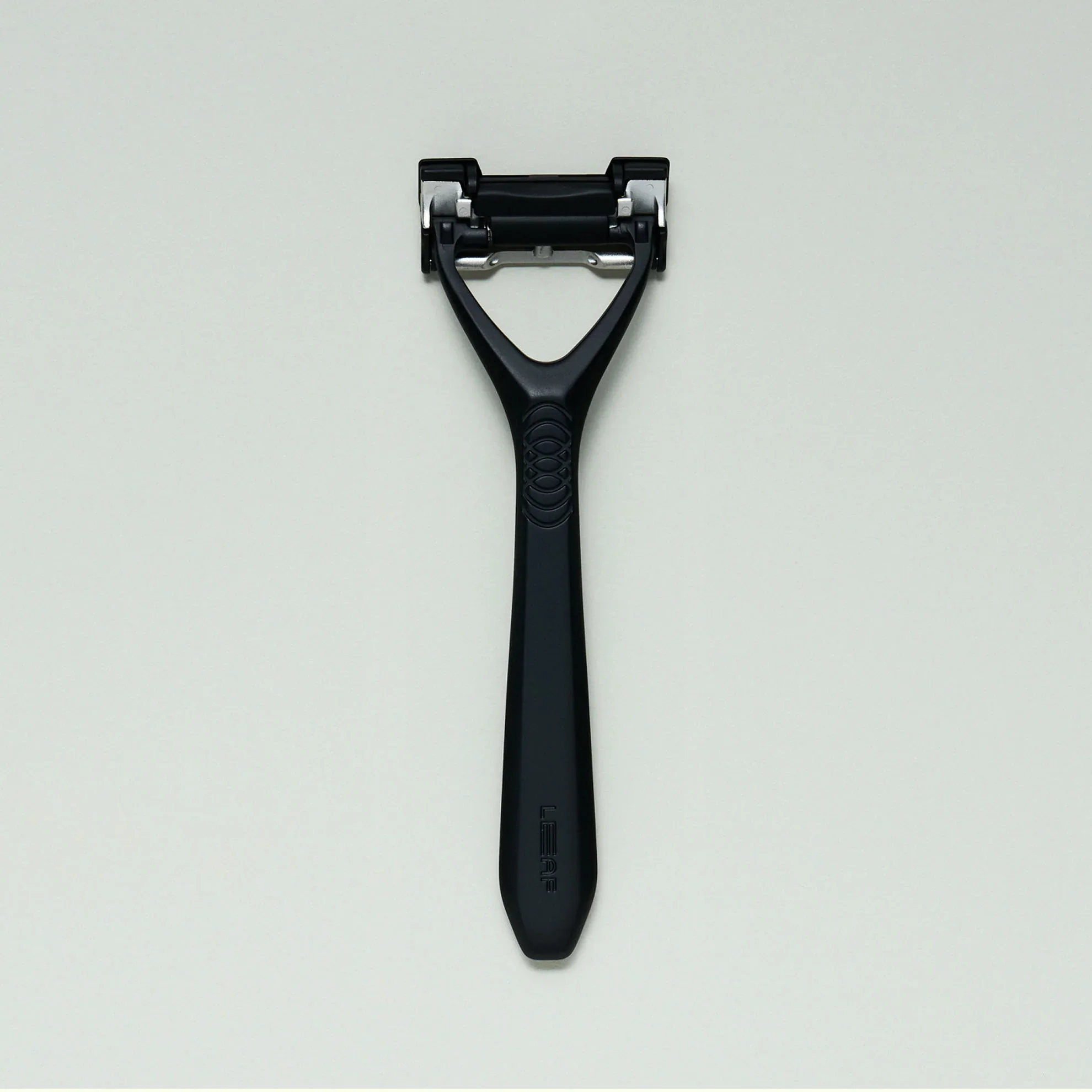 Leaf Two Pivoting Head Razor Black Kit - Image 4