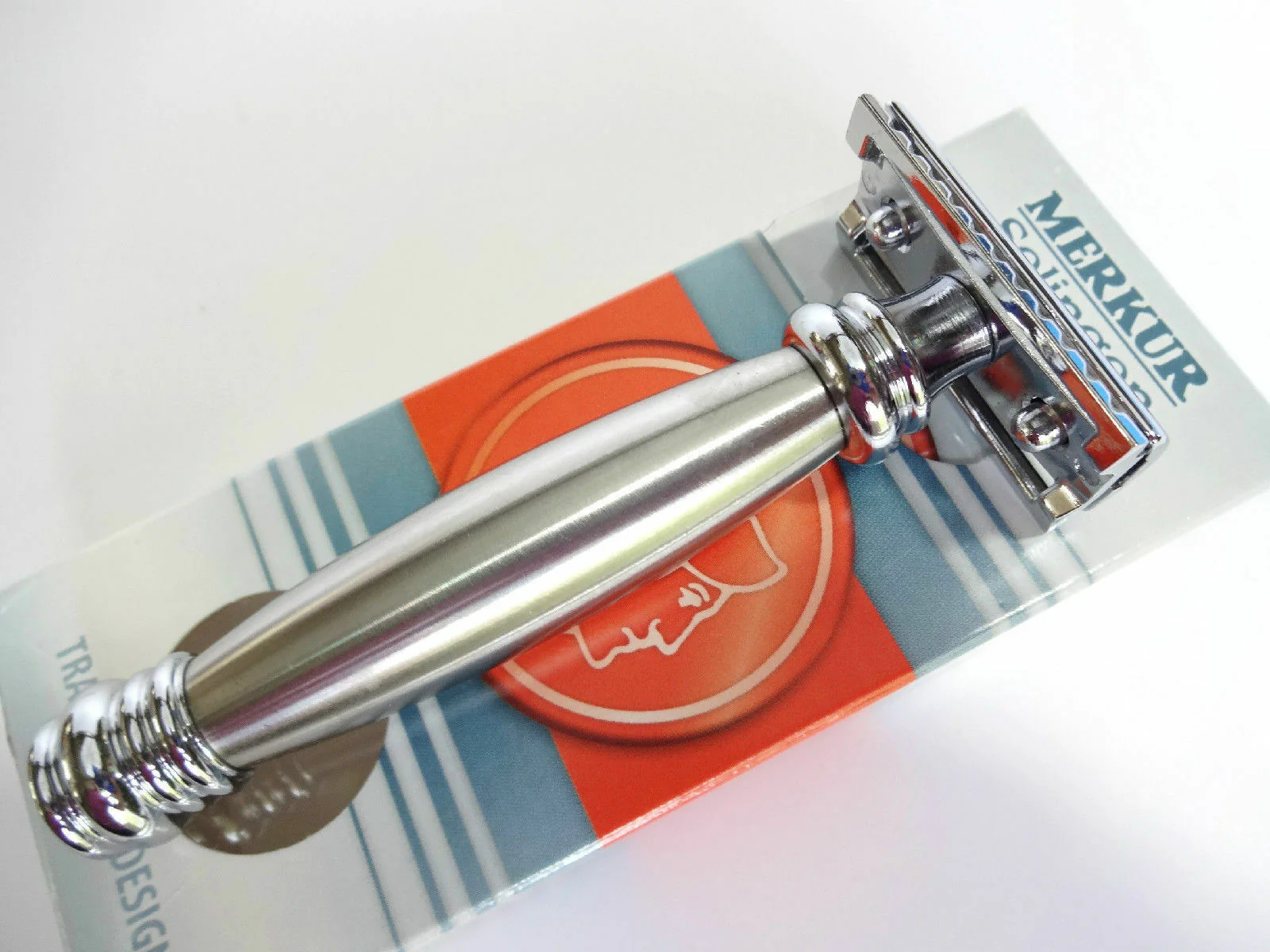 MERKUR 43C Closed Comb, "Fatty" Stainless Steel Handle DE Safety Razor - Image 7