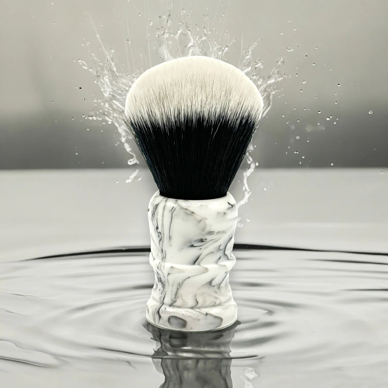 Parker Marbled White & Black Tuxedo Knot Synthetic Shaving Brush & Stand - Image 2