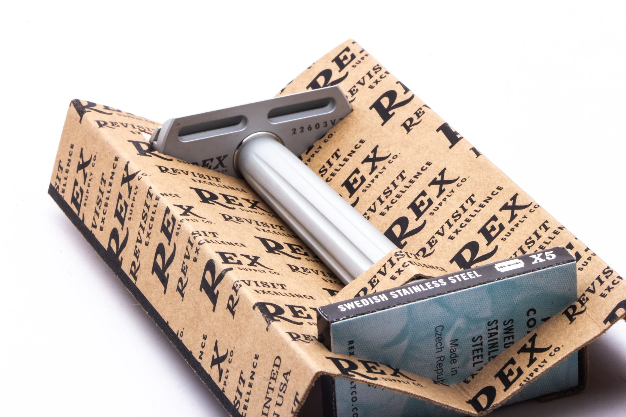 Rex Supply Co. Page Three Piece Aluminum Double Edge Safety Razor - Image 2