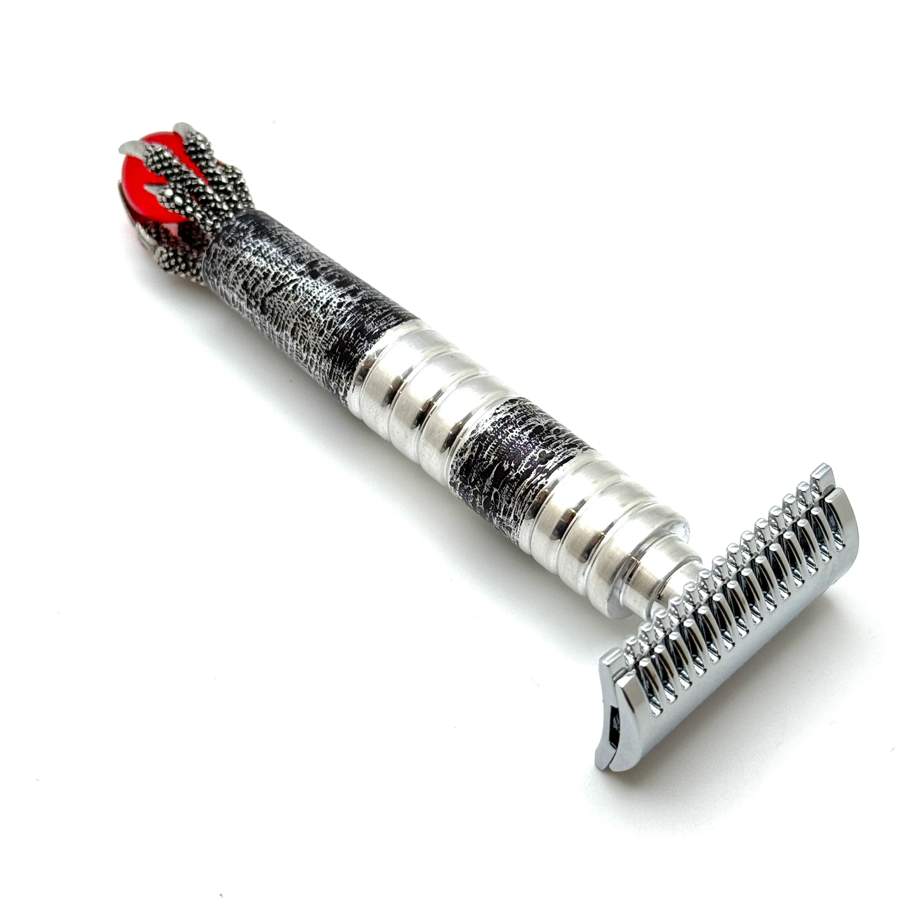 RG Shave Designs Dragon Claw Double Edge Safety Razor - Image 4