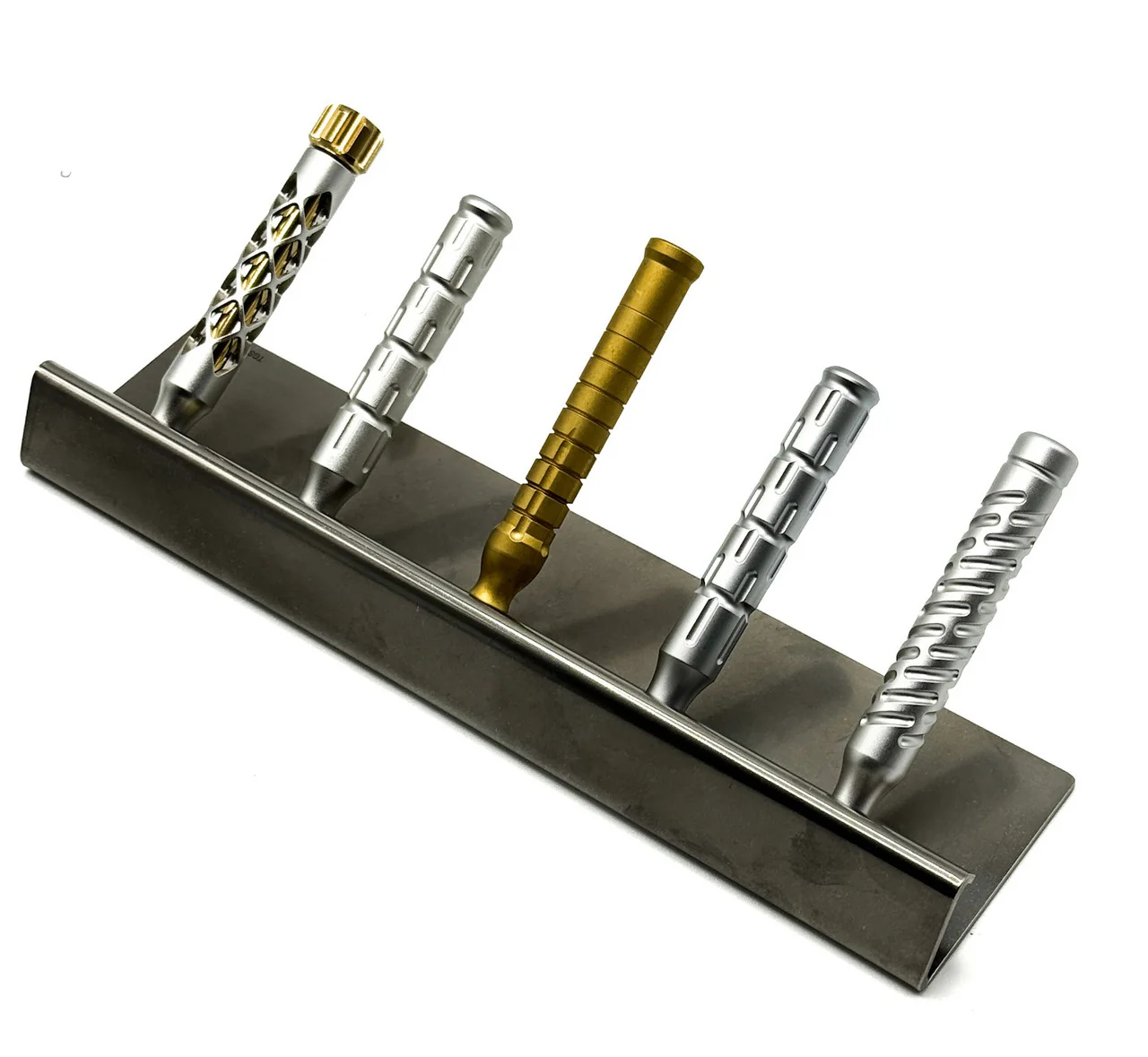 The GoodFellas Smile Stainless Steel Razor Stand Holds 5 Double Edge Safety Razors - Image 4