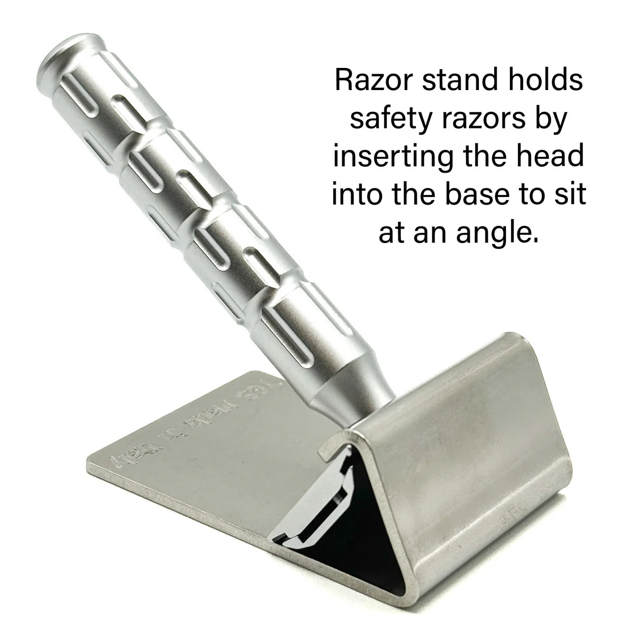 The GoodFellas Smile - Stainless Steel Safety Razor Stand - Holds 1 DE Razor - Image 5