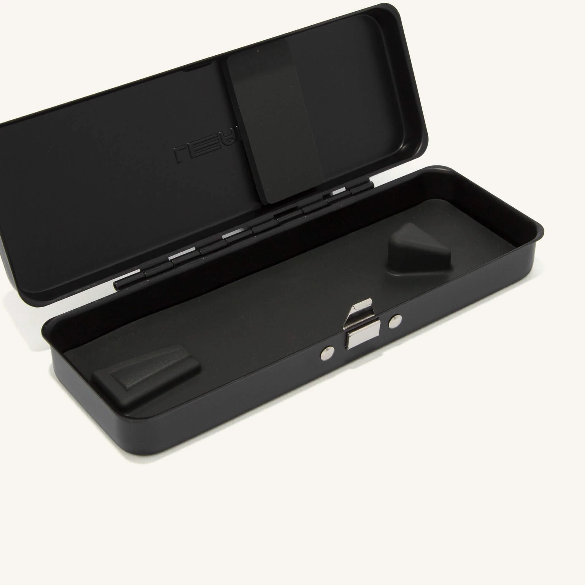 The Leaf Travel Case - Onyx - Image 5